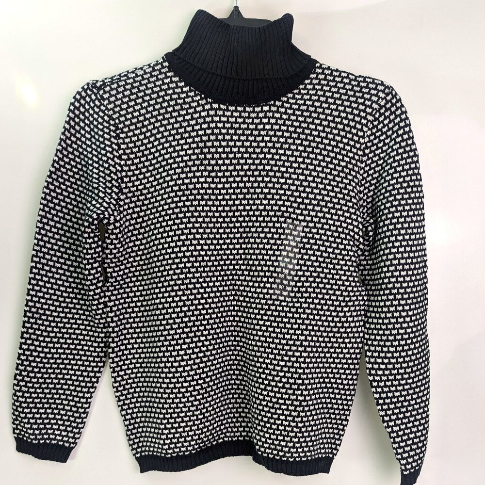 NEW Karen Scott Jersey sweater Turtle Neck -size M -Color winter white